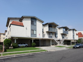 12909 Cordary Ave Apartments