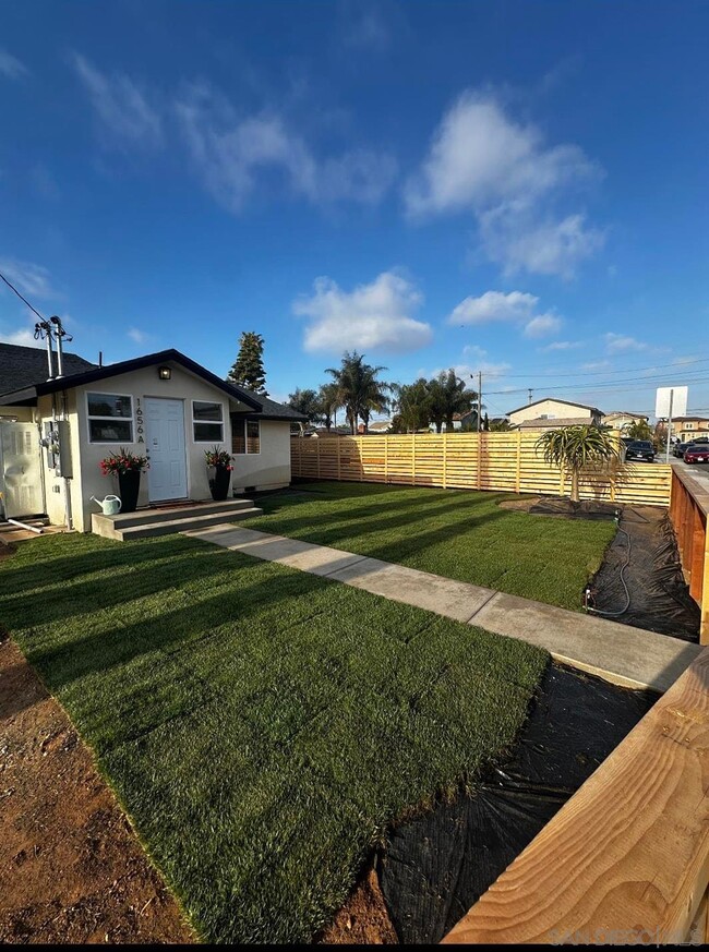 property at 1656 Evergreen Ave