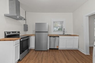 801 E Mobile St in Florence, AL - Building Photo - Building Photo