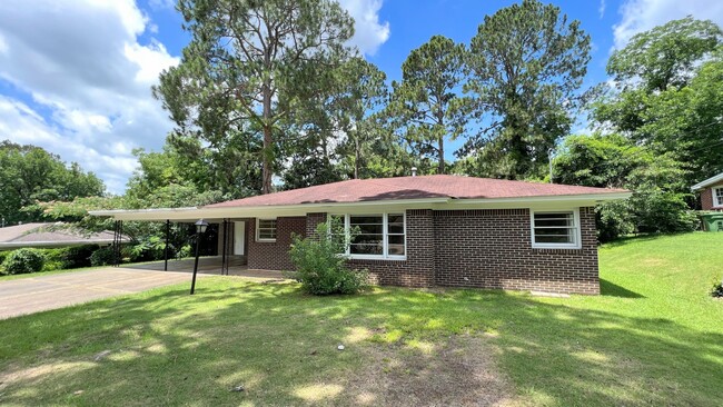 924 Green Ridge Rd in Montgomery, AL - Building Photo - Building Photo