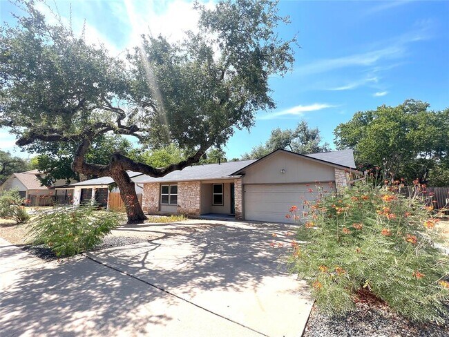 8021 Scotland Yard in Austin, TX - Building Photo - Building Photo
