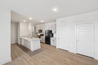 The Henry in Charlotte, NC - Building Photo - Building Photo