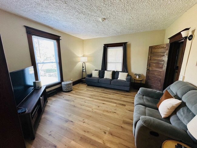 15 Straight Ave SW in Grand Rapids, MI - Building Photo - Building Photo