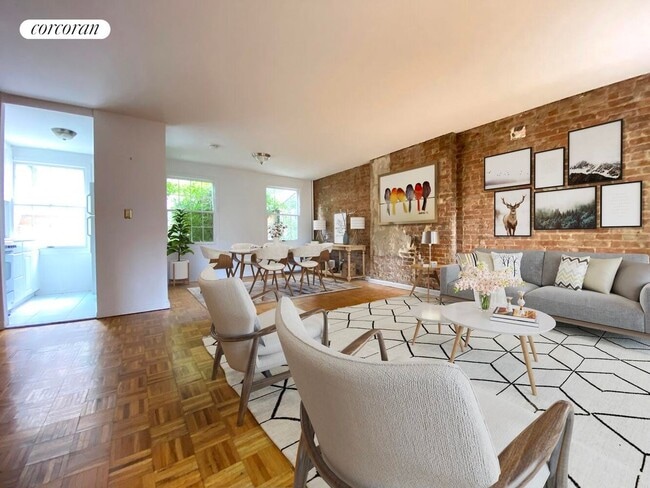 359 W 18th St in New York, NY - Building Photo - Building Photo