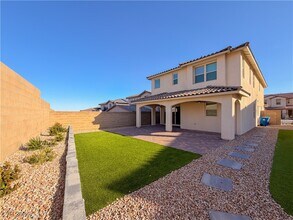 11870 River Hawk Ave in Las Vegas, NV - Building Photo - Building Photo