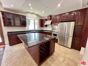 2002 Gates Ave in Redondo Beach, CA - Building Photo - Building Photo