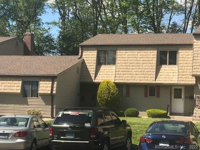 31 Locust Cir in Rocky Hill, CT - Building Photo