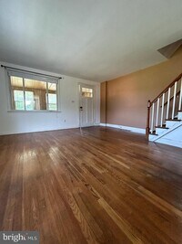 720 Old Riverside Rd photo'