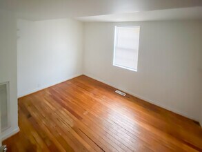 1044 Farmer St in Petersburg, VA - Building Photo - Building Photo