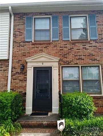 property at 6306 Old Pineville Rd