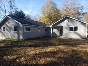2270 Salem Dr in Marietta, GA - Building Photo - Building Photo