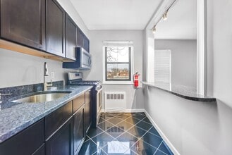 2339 Hudson Terrace in Fort Lee, NJ - Building Photo - Building Photo