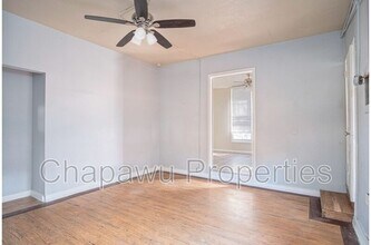 745 E Mulberry Ave in San Antonio, TX - Building Photo - Building Photo