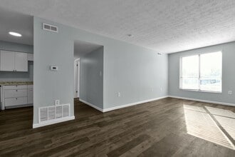 2162 Fitzroy Dr in Columbus, OH - Building Photo - Building Photo