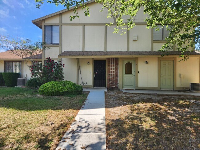 1439 Lorilyn Ave in Las Vegas, NV - Building Photo - Building Photo