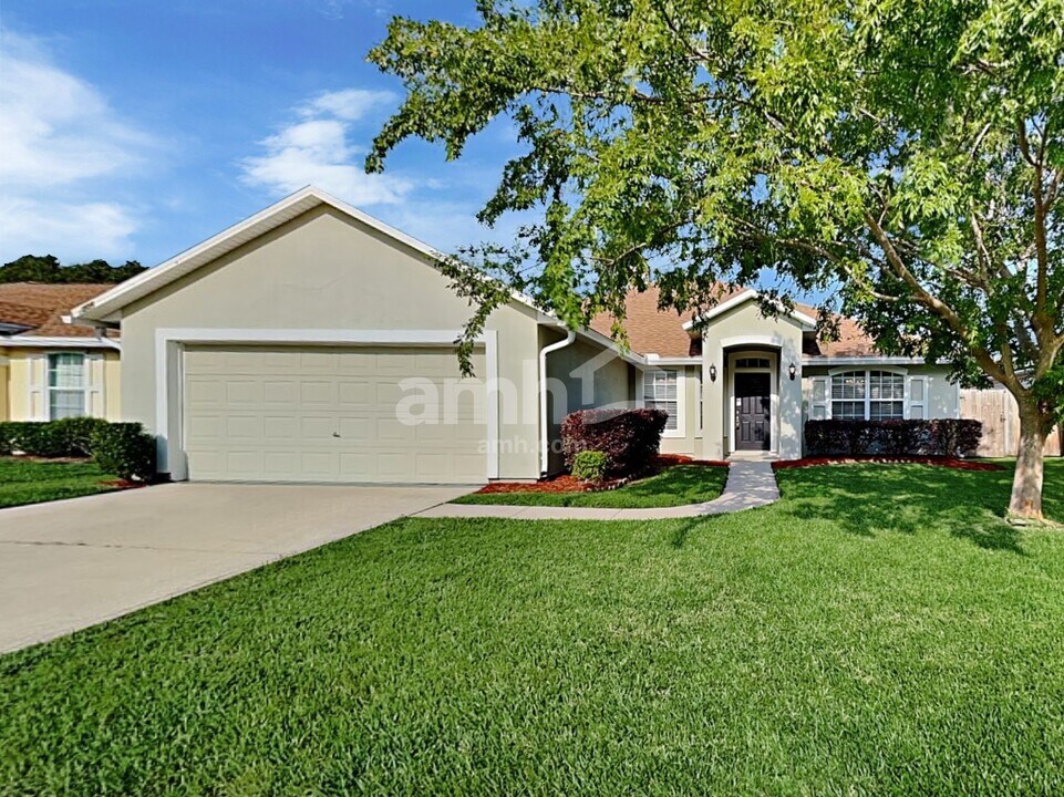 1006 Bass Harbor Dr in Jacksonville, FL - Building Photo