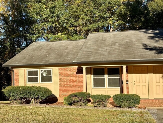 property at 124 Hillcrest Dr