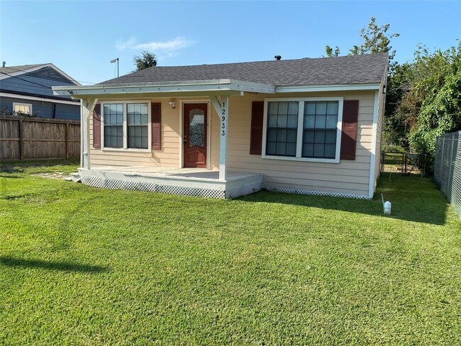 property at 12933 Barcus Ln