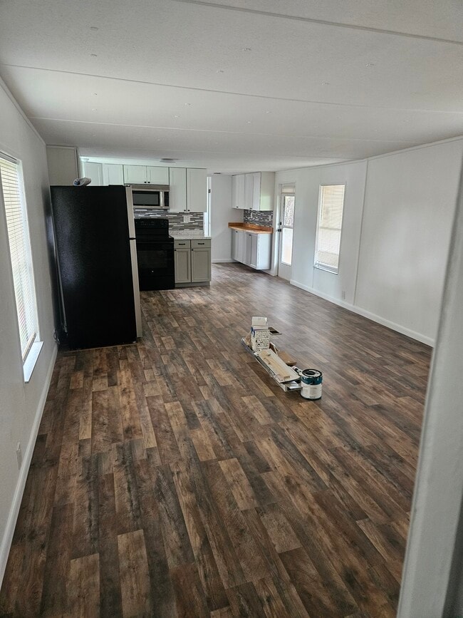 4221 Norcrest Ln in New Port Richey, FL - Foto de edificio - Building Photo