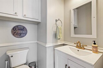 325 Old Aqua W Lndg in Conroe, TX - Building Photo - Building Photo