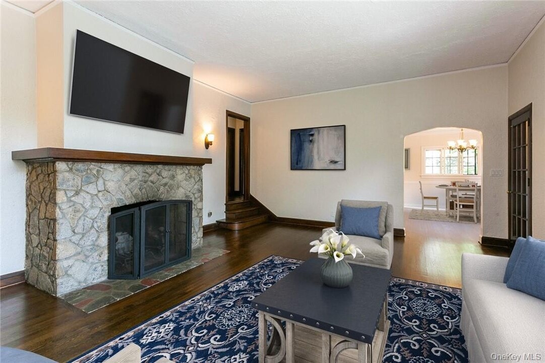 1191 Post Rd in Scarsdale, NY - Building Photo