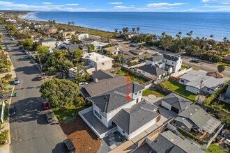 5301 Los Robles Dr in Carlsbad, CA - Building Photo - Building Photo