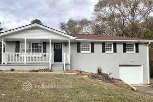 2280 Sherwood Pl SW in Marietta, GA - Building Photo