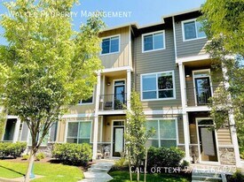 15740 SW Oregon St in Sherwood, OR - Building Photo