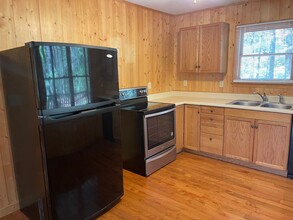 60 Pine Thicket Ln in Brevard, NC - Foto de edificio - Building Photo