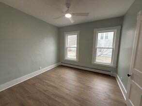 44 Ayers St, Unit Apt 1 in Barre, VT - Building Photo - Building Photo
