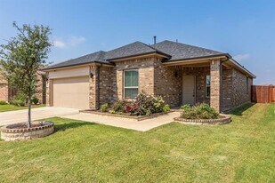 10113 Saltbrush St in Fort Worth, TX - Building Photo