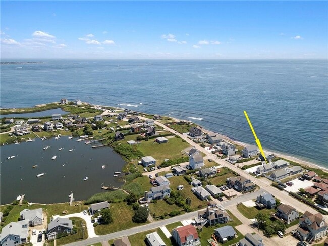 property at 967 Matunuck Beach Rd