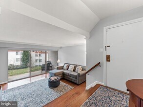 14448 Parkvale Rd-Unit -2 in Rockville, MD - Building Photo - Building Photo