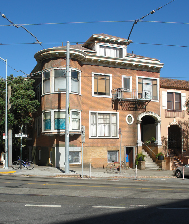 1299 Arguello Blvd in San Francisco, CA - Building Photo