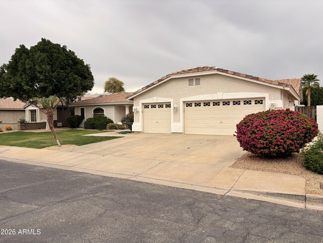 13528 W Windsor Blvd in Litchfield Park, AZ - Building Photo - Building Photo