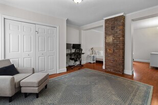 36 Victoria St, Unit SI FL3-ID1438836P in St John's, NL - Building Photo