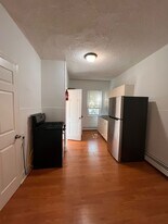 29 Clarke Ave, Unit 4 in Jersey City, NJ - Building Photo