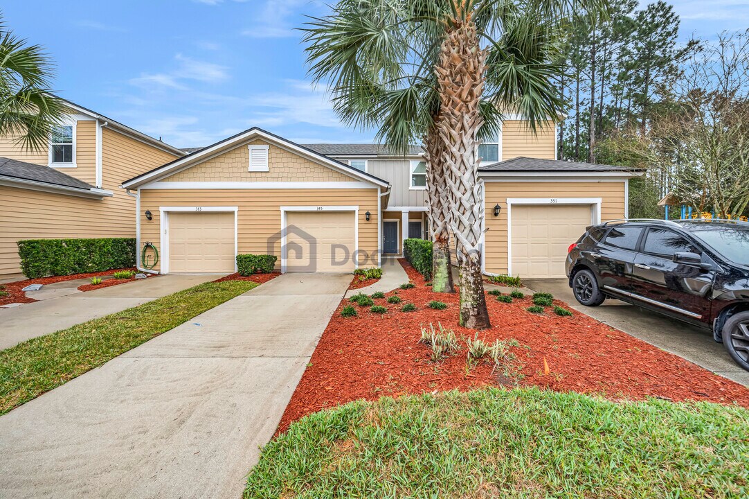 345 Servia Dr in Saint Johns, FL - Building Photo