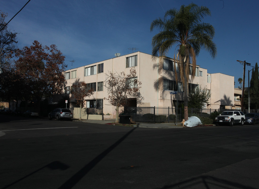 1401 N Kingsley Dr in Los Angeles, CA - Foto de edificio