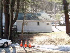 1290 Cape St in Lee, MA - Building Photo - Building Photo