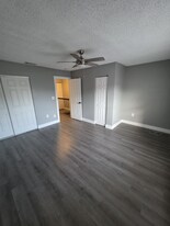 470 NE 18th Ave in Homestead, FL - Building Photo