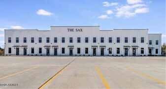 711 E Main St in Broussard, LA - Building Photo