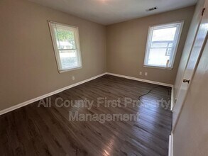 833 Commodore Dr NW in Atlanta, GA - Building Photo - Building Photo