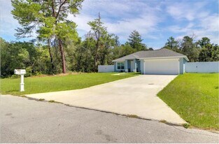 2081 SW 153rd Loop in Ocala, FL - Building Photo