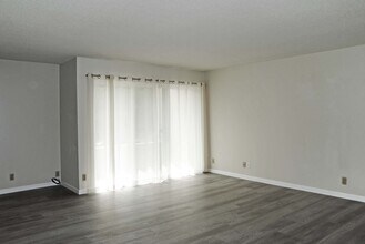 280 Lee St in Oakland, CA - Building Photo - Building Photo