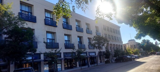 property at 515 W Main St