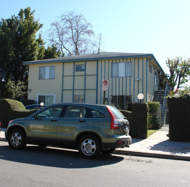 10838 Morrison St in North Hollywood, CA - Foto de edificio