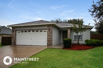 232 Boca Ciega Rd in Mascotte, FL - Building Photo - Building Photo