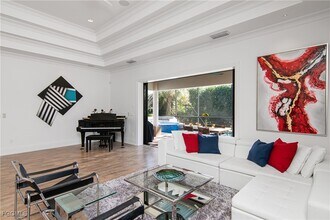 2883 Coco Lakes Dr in Naples, FL - Foto de edificio - Building Photo