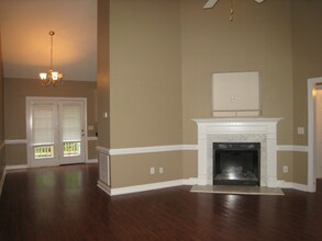 1009 Sebring Dr in Winterville, NC - Building Photo - Building Photo